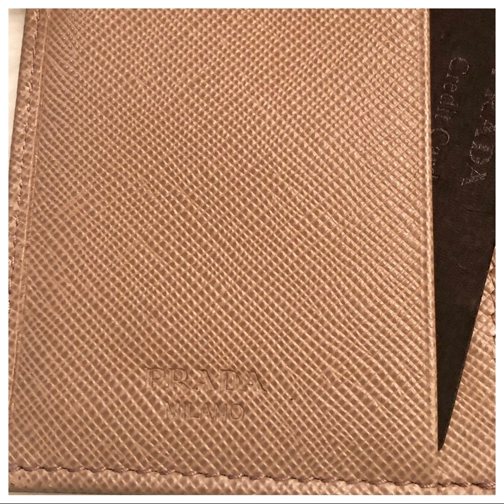 SOLD PRADA WALLET - Picture 5 of 8